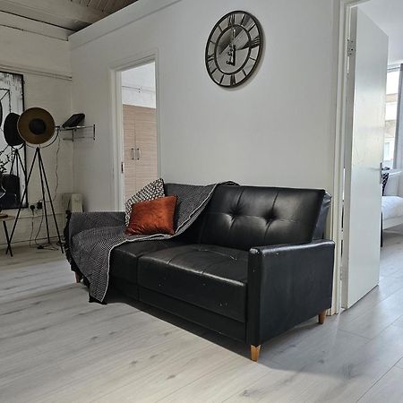 Trendy Apartment In Old Street London Eksteriør billede